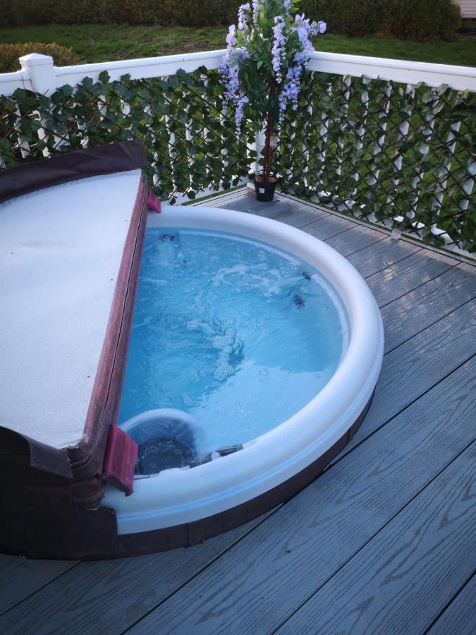 Hot Tub Hols 61 Kingfisher Court Otel Tattershall Dış mekan fotoğraf